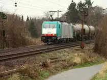 186 205 mit einem Kesselzug auf der Montzenroute am Gemmenicherweg in Aachen auf dem Weg nach Belgien. In der letzten Woche wurde die Strecke sch�n freigeschnitten, so das man die Bahn hier nah erleben kann.