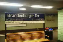 BERLIN, 06.12.2009, S-Bahnhof Brandenburger Tor; dieser Bahnhof hieß bis August 2009  Unter den Linden 