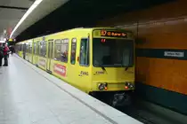 EVAG 5124 mit der U17 nach Gelsenkirchen Buer.
Aufgenommen am Berliner Platz in Essen am 9.12.2009.