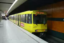 EVAG 5101 mit der U11 zum Karlsplatz.
Aufgenommen am Berliner Platz in Essen am 9.12.2009.