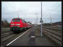 218 194 mit dem Nikolaus-Sonderzug nach Maulbronn Stadt(RE 22954) in M�hlacker. Aufgenommen am 6.12.2009