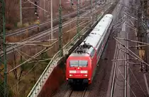 101 007 zieht am 06.12.09 IC 2356 durch Holzweissig Richtung Halle(S).
