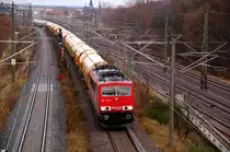 155 175 zieht am 06.12.09 einen Harnstoffzug durch Holzweissig Richtung Leipzig.