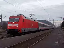 101 031-3 durchf�hrt mit OIC746(LICHT F�R DIE WELT)den Bhf. Timelkam;091206