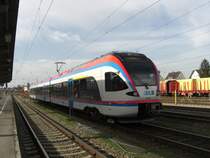 Am 29. November 2009 erwischten wir einen neuen FLIRT der Berchtesgadener
Land Bahn im Bahnhof von Freilassing. Das Bild zeigt den ET 133.