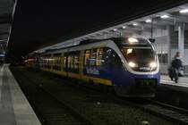 NWB 743 mit dem RE aus Borken.
Aufgenommen am HBF Essen.
13.12.2009