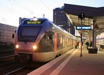 Abellio ET 23008 mit der RB40 nach Hagen.
Aufgenommen 13.12.2009.