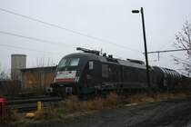 MRCE ES64 U2-061 f�r PCT-Altmann am 09.12.09 im Bahnhof Guben
