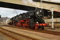 52 8047 und 52 8079 am 06.12.09 im Bahnhof Aue, oder besser gesagt was davon �brig ist! 