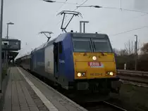 Ihre beiden Stromabnehmer hatte am 05.Dezember 2009 in Warnem�nde die 146 519 aufgeb�gelt als Sie zur R�ckfahrt mit dem InterConnex nach Leipzig die Richtung wechseln mu�te.