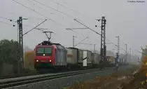 Re 482 001-5 mit einem KLV bei Forchheim 29.10.09