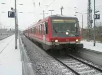 Hier 628 683 als RB66 von Angerm�nde nach Szczecin Glowny, bei der Ausfahrt am 17.12.2009 aus Angerm�nde.