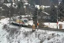 ICE 24, am 18.12.2009, unterwegs von Wien nach Dortmund, kurz vor D�rrwien.