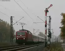 120 152-4 mit dem IC 2100 (N�rnberg Hbf-Basel SBB) am Esig Forchheim 29.10.09
