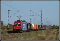 482 038 bespannte am 8.9.2009 diesen G�terzug Richtung Karlsruhe, als sie bei Wiesental aufgenommen wurde. 