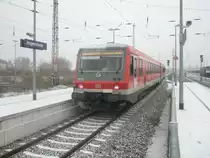 Hier 628 683 als RB66 von Angerm�nde nach Szczecin Glowny, bei der Ausfahrt am 17.12.2009 aus Angerm�nde.