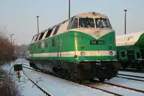 Die ITL 118 002 zeigt sich am 20.12.09 bei -15 Grad in Dresden der morgentlichen Sonne.