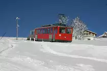 Die Sportz�ge zwischen Kaltbad, Staffelh�he und dem Staffel werden in der Regel mit einem der alten BDhe 2/4 gefahren. Am 20.12.2009 war in diesem Umlauf Triebwagen 2 aus 1937 eingeteilt, auf diesem Bild gerade auf Talfahrt unterhalb Staffelh�he zu sehen.