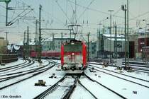 146 103+RE+146 102 hat es am 19.12.09 kalt erwischt als sie ihren RE nach Norddeich bereitstellt. (Bei der Einfahrt von Hannover HBF)