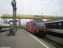 Re 460 012-8 ''Erguel'' am 17.12.09 mit dem IC 827 nach Romanshorn in Z�rich HB.