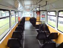 Am 08.06.09 hatte ich noch einmal das Gl�ck,in den Genuss zu kommen, in einer Tatra mitzufahren. Diese sollen bis Sommer 2010 alle verschwunden sein.
Lediglich einzelene Wagen werden f�r das Stra�enbahnmuseum behalten.
Eigentlich traurig, aber kann man nichts machen.