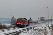 232 527 mit G�terzug am 21.12.2009 in Luitpoldh�tte