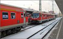 610 002-8 wartet auf seinen im Anflug befindlichen Kollegen 610 007-6. (N�rnberg, Dezember 2009)