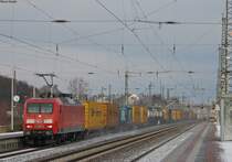 145 076 mit einem G�terzug gen Aachen bei der Durchfahrt von D�ren Hbf 20.12.09