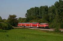 Am 23. August 2009 bef�rdert die farblich leider ziemlich ausgebleichte Ulmer 218 496 den IRE 4229 von Stuttgart nach Lindau bei Zollenreute dem n�chsten Halt in Ravensburg entgegen.