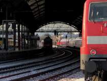 Fahrbetrieb im Aachener HBF.
Im Hintergrund sieht man eine V60 die im
Moment am rangieren ist.