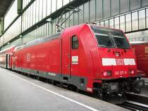 146 207-6 vor RE 19221 nach Donauw�rth, Stuttgart Hbf, 19.12.09