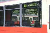 Der Tramersatz 11, bestehend aus den Be 4/6 69, 67 und 68 steht am 4. August 2009 in der Rehalp. - Der Umbau des Stadelhoferplatzes bot die seltene Gelegenheit einer FB-Komposition in der Tramwendeschleife.