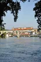 Der BDe 8/8 9  Dietikon  f�hrt am 7. August 2009 als S17 622 Dietikon - Bremgarten West �ber die Reuss in Bremgarten.