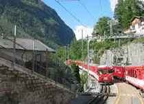 Zugkreuzung in Stalden am 19. Mai 2006.