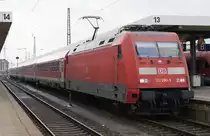 101 090-9 mit dem M�N�x in N�rnberg Hbf am 06.07.09