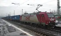185 534-5 der OHE in Fahrtrichtung S�den durch Bebra. Aufgenommen am 30.12.2009.
