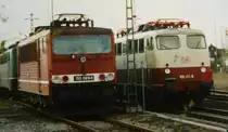 155 089-6 in DR- und 110 496-6 in TEE-Anstrich warten im Juni 1997 im ehemaligen Bw Crailsheim auf ihren n�chsten Einsatz (digitalisiertes Dia).