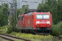 151 049-4 + 185 17-4 als Lz in Hamburg Unterelbe am 09.07.2009