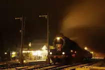 50 3616 am Abend des 12.12.09 im Bahnhof Schlettau.