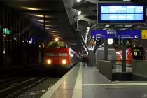 An den Adventswochenenden setzte DB Regio zus�tzliche Z�ge zwischen Heiligenstadt und Erfurt ein. Diese wurden von 219 084-1 gef�hrt. Am 19.12.2009 steht der RE 16602 nach Heiligenstadt in Erfurt zur Abfahrt bereit.