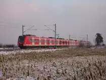 Und hier wieder eine 423 in Doppeltraktion bei der Durchfahrt durch Neuss Allerheiligen am 03.01.10