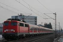 110 406 mit RE von Mannheim Hbf nach Frankfurt(Main)Hbf.Am 08.01.10 in Lampertheim.
