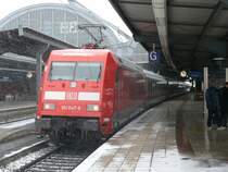 101 047  mit IC 2101 ( Basel SBB-Nrnberg Hbf) mit ihren neuen LED-Lichtern im Karlsruher Hbf. 8.1.10