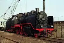 Die kleinste Einheits-Schlepptenderlok war die Baureihe 24. Vier Lokomotiven dieser Baureihe sind erhalten geblieben. Eine davon, ist die 24 004, die hier zum Heizhausfest des SEM 2001 in Chemnitz-Hilbersdorf zu sehen war. 