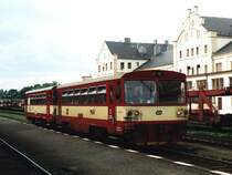 810 113-1 und 010 099-8 mit Os 6112 Liberec-Cesk� Lipa Hlavni auf Bahnhof Liberec am 20-7-2005. Bild und scan: Date Jan de Vries. 