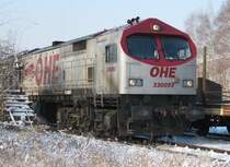 OHE 330039 hat am 26.01.2010 einen leeren Holzzug zur Beladestelle in Arnsberg gebracht.