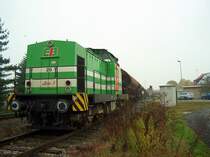 EB 20  Lisa 1  (201 889-3) dr�ckt einige Getreidesilowagen zum Argrarservice in K�lleda; 23.10.2008