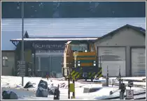 TS239 S01 auf dem Gel�nde der Ems Chemie in Ems Werk vom RhB Bahnsteig aus fotografiert. (03.02.2010)