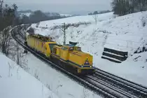 203 314-0 mit dem 711 116-4 in Fahrtrichtung S�den bei Cornberg. Aufgenommen am 04.02.2010.