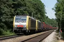 ES 64 F4-002 + ES 64 F4-005 mit einem Winner Spedition Zug in A�ling am 29.07.09